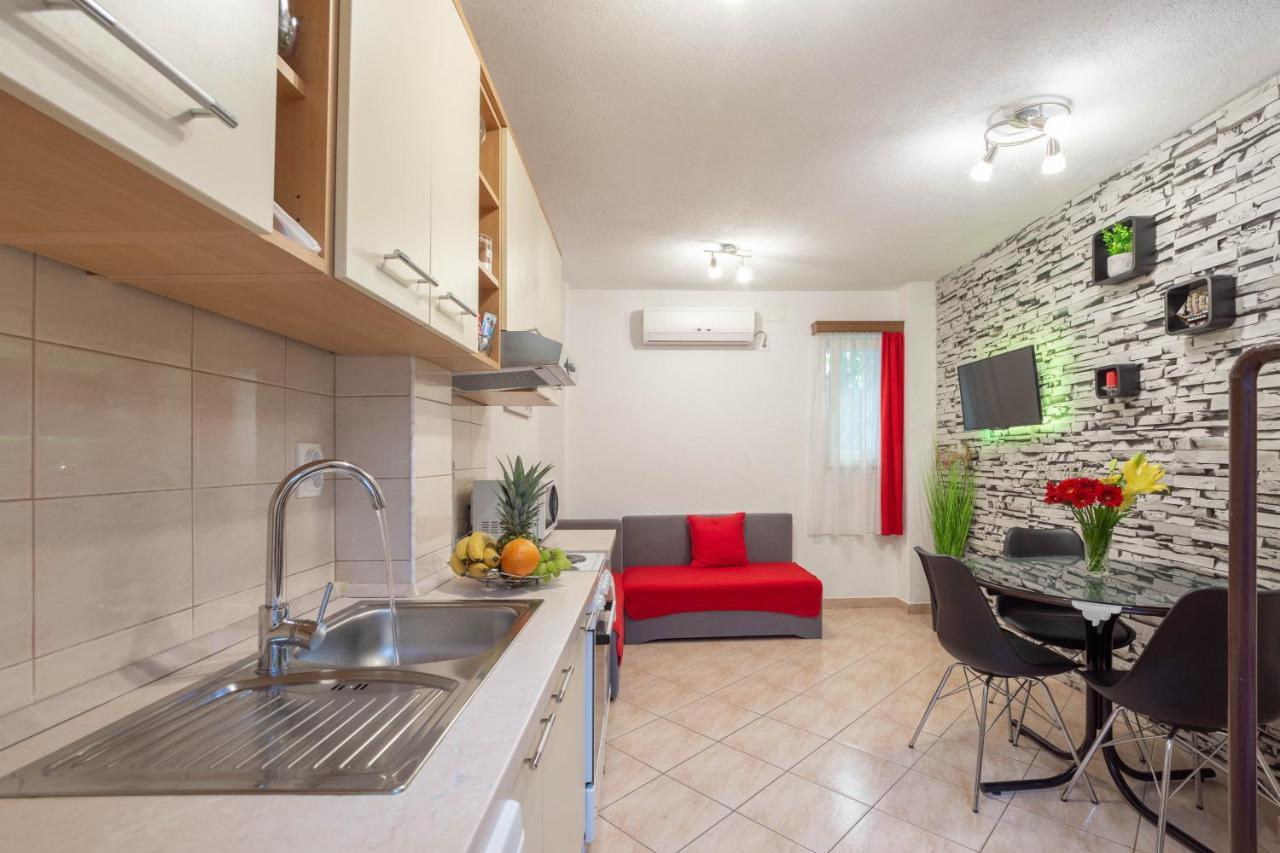Apartment Kokolo Split Bagian luar foto