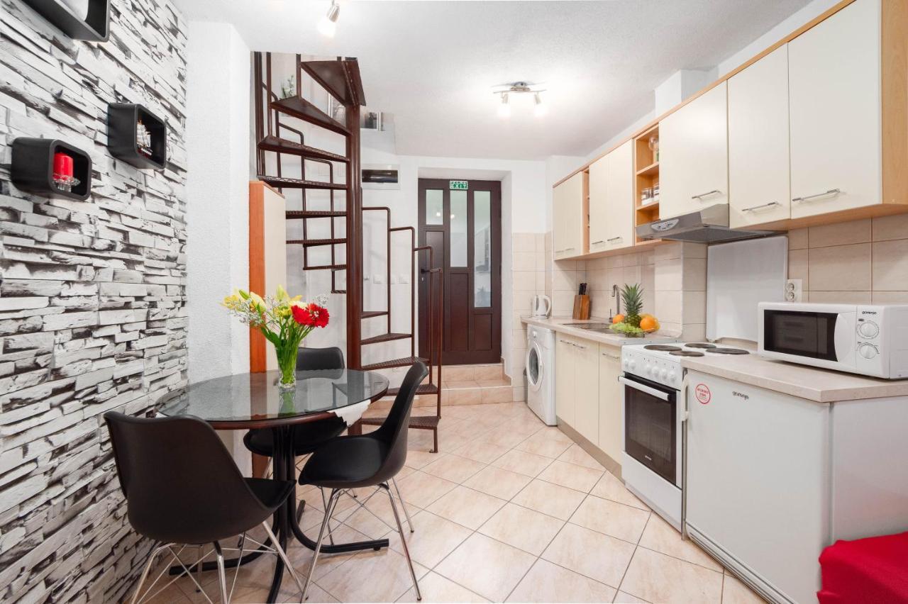 Apartment Kokolo Split Bagian luar foto