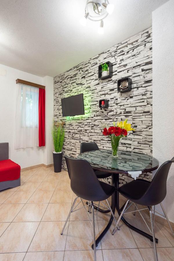 Apartment Kokolo Split Bagian luar foto