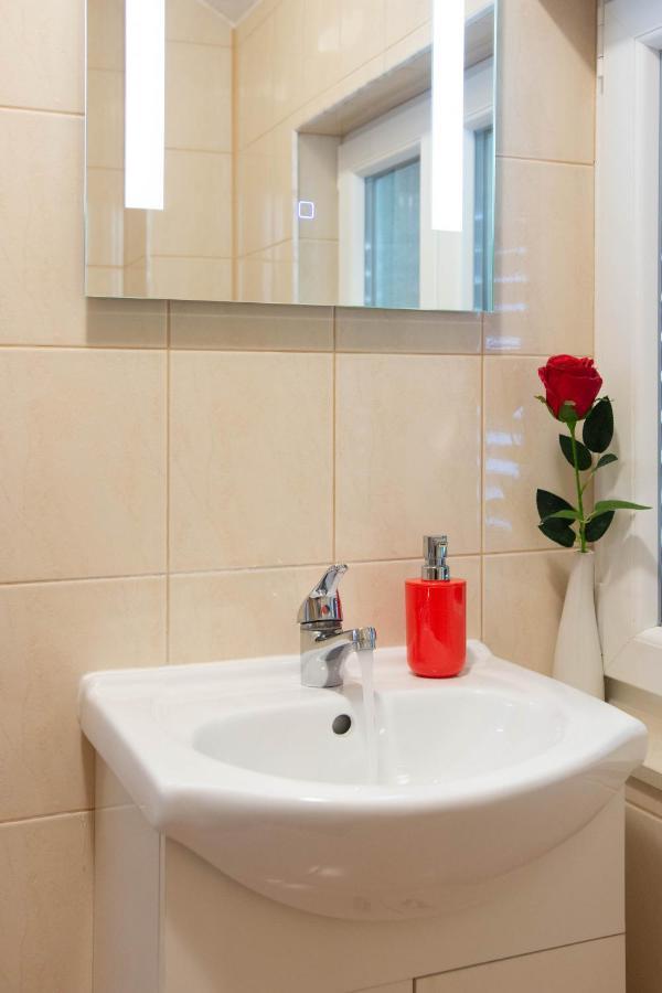 Apartment Kokolo Split Bagian luar foto