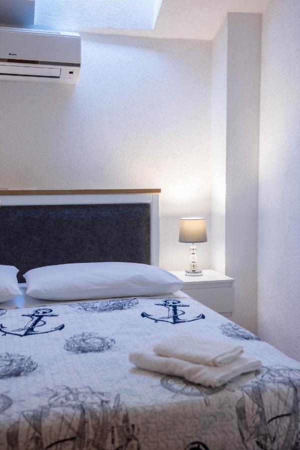Apartment Kokolo Split Bagian luar foto